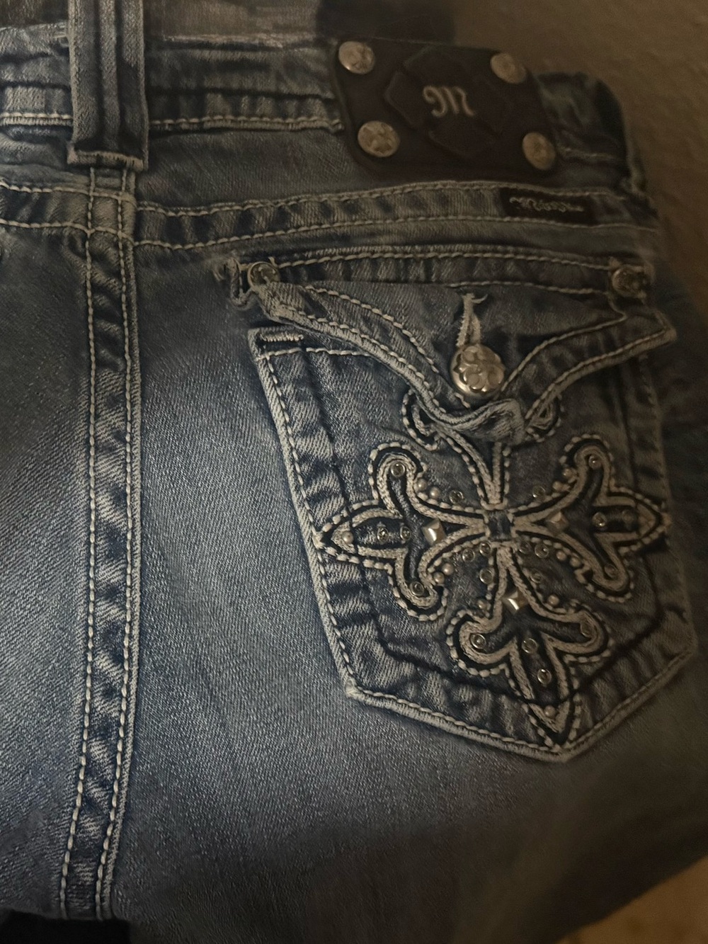 Women’s Blue Wash Miss Me Jeans